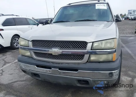 2005 Chevrolet Avalanche 1500 Z71 из США, поврежденный, VIN 3GNEK12Z35G261957